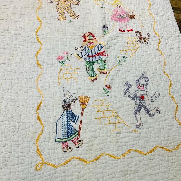 Vintage Wizard Of Oz Quilted Baby Blanket Cross Stictch Embroidered - Picture 7 of 9